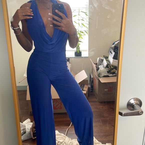 🦋🌀Blue Halter Jumpsuit🌀🦋 - Picture 4 of 7